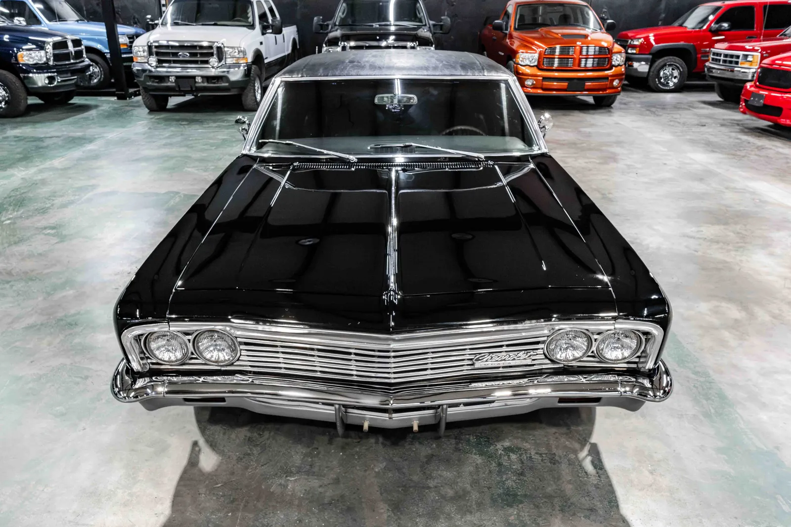 1966-Chevrolet Impala SS-Tuxedo Black-168376T161890-40.jpg